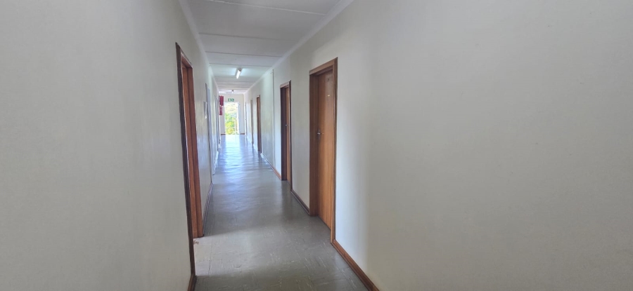 To Let commercial Property for Rent in Beacon Bay Eastern Cape